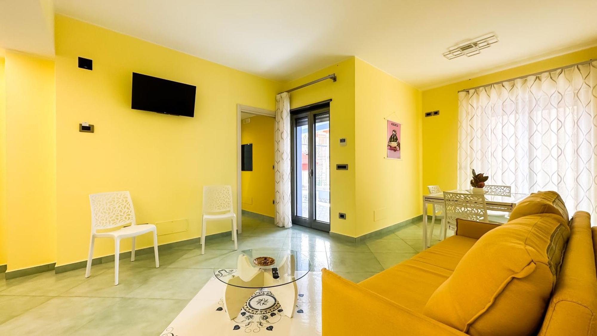 After Sun Apartment *