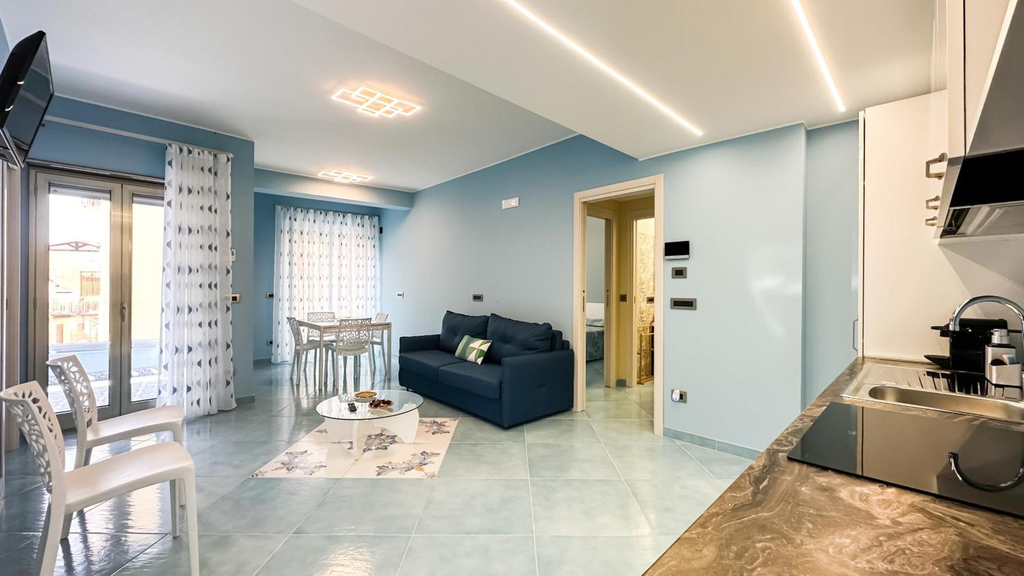 After Sun Apartment *
