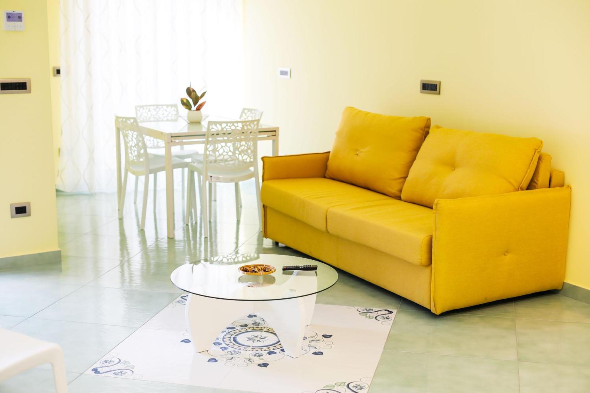 After Sun Apartment *