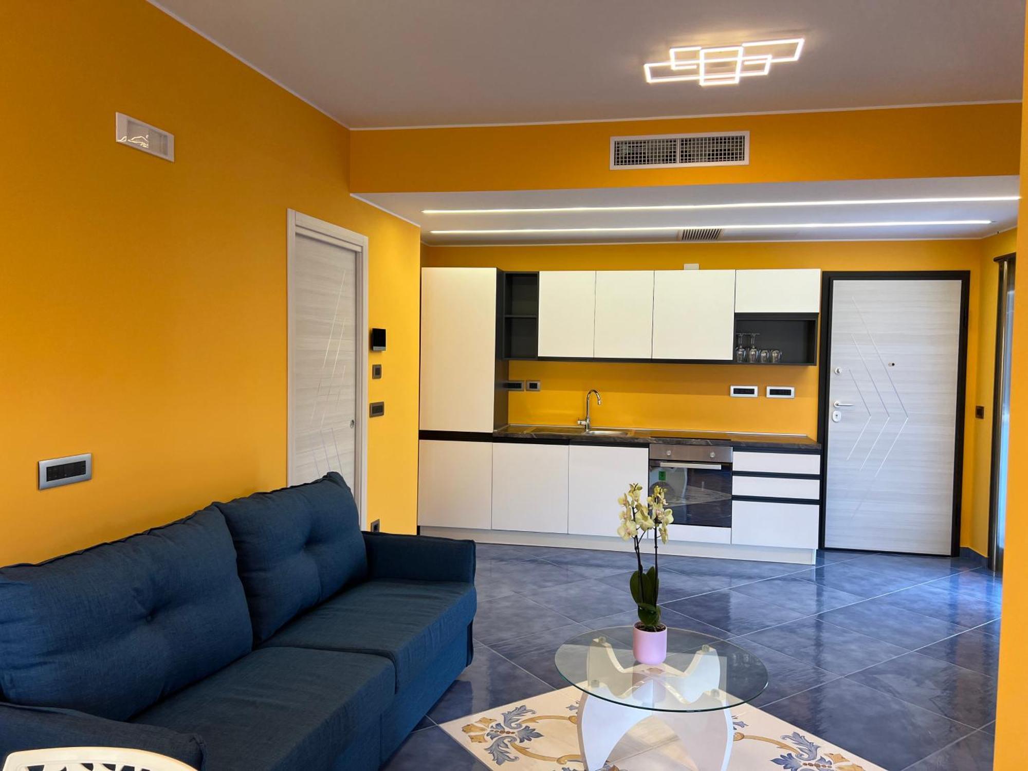 After Sun Apartment *